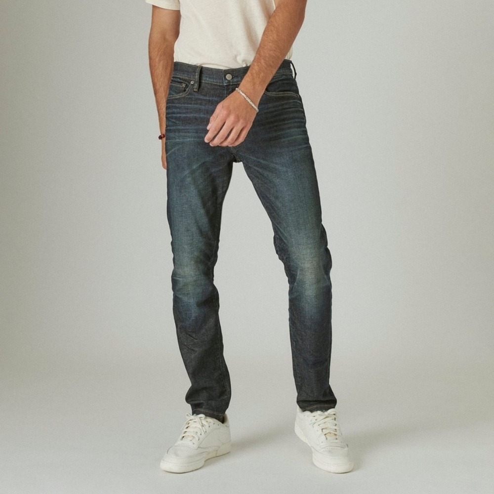 Lucky Brand 411 Athletic Taper Advanced Stretch Jean W 34 x L 32 NWT